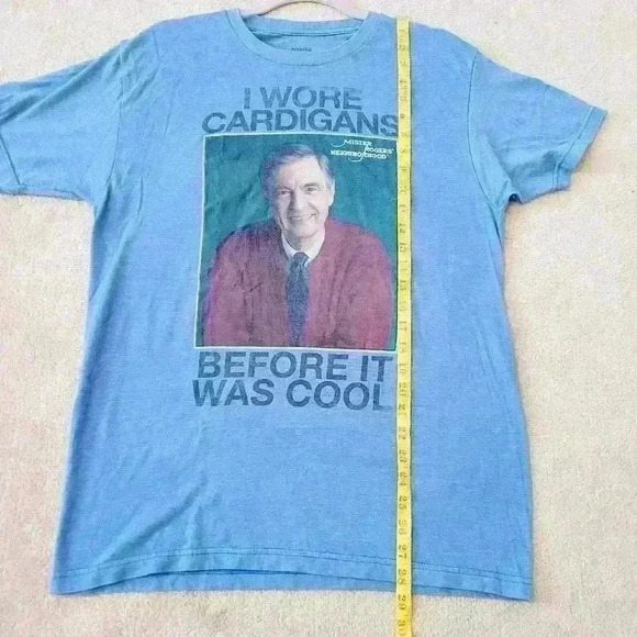 Mr. Rogers I Wore Cardigans Before It Was Cool size medium t-shirt cotton blend - Picture 4 of 5
